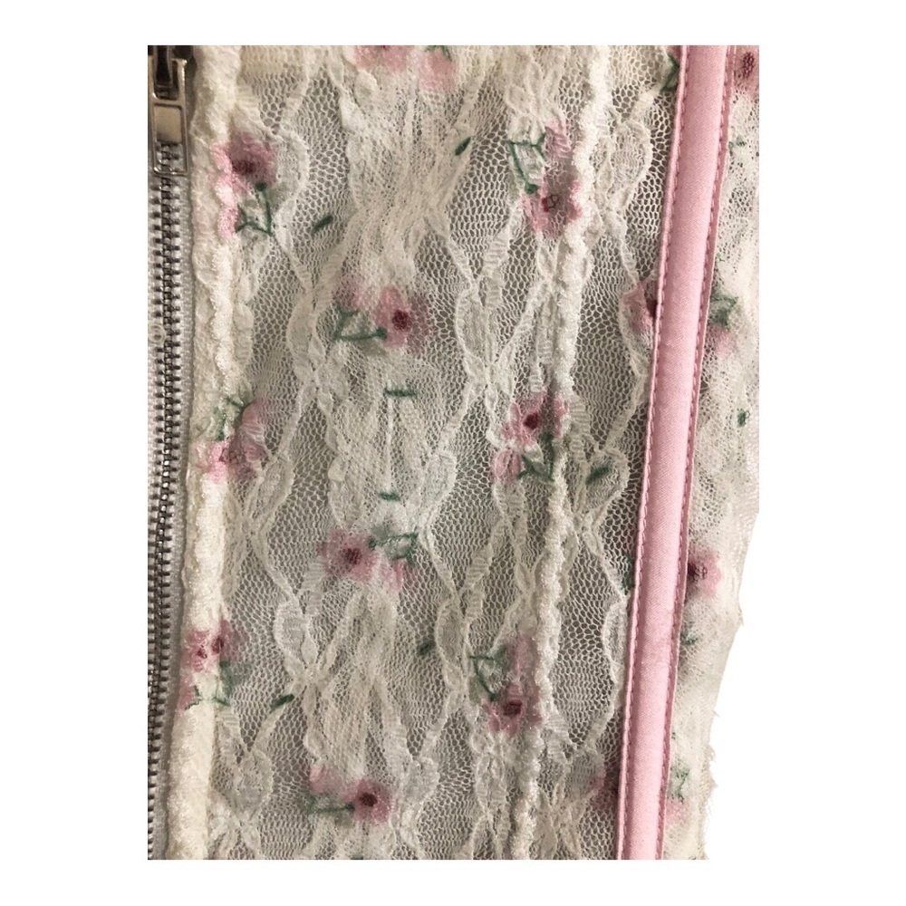 Pretty Garbage off-white & pink lace corset style top size medium brand new - Picture 3 of 14